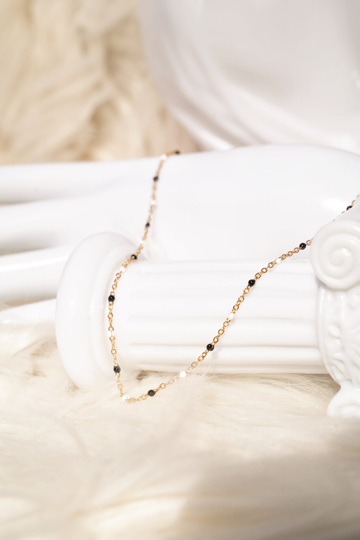Furvus Black, White and Gold Beaded Necklace